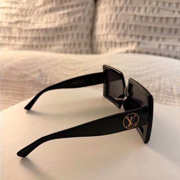 Luxury Sunglasses NWT